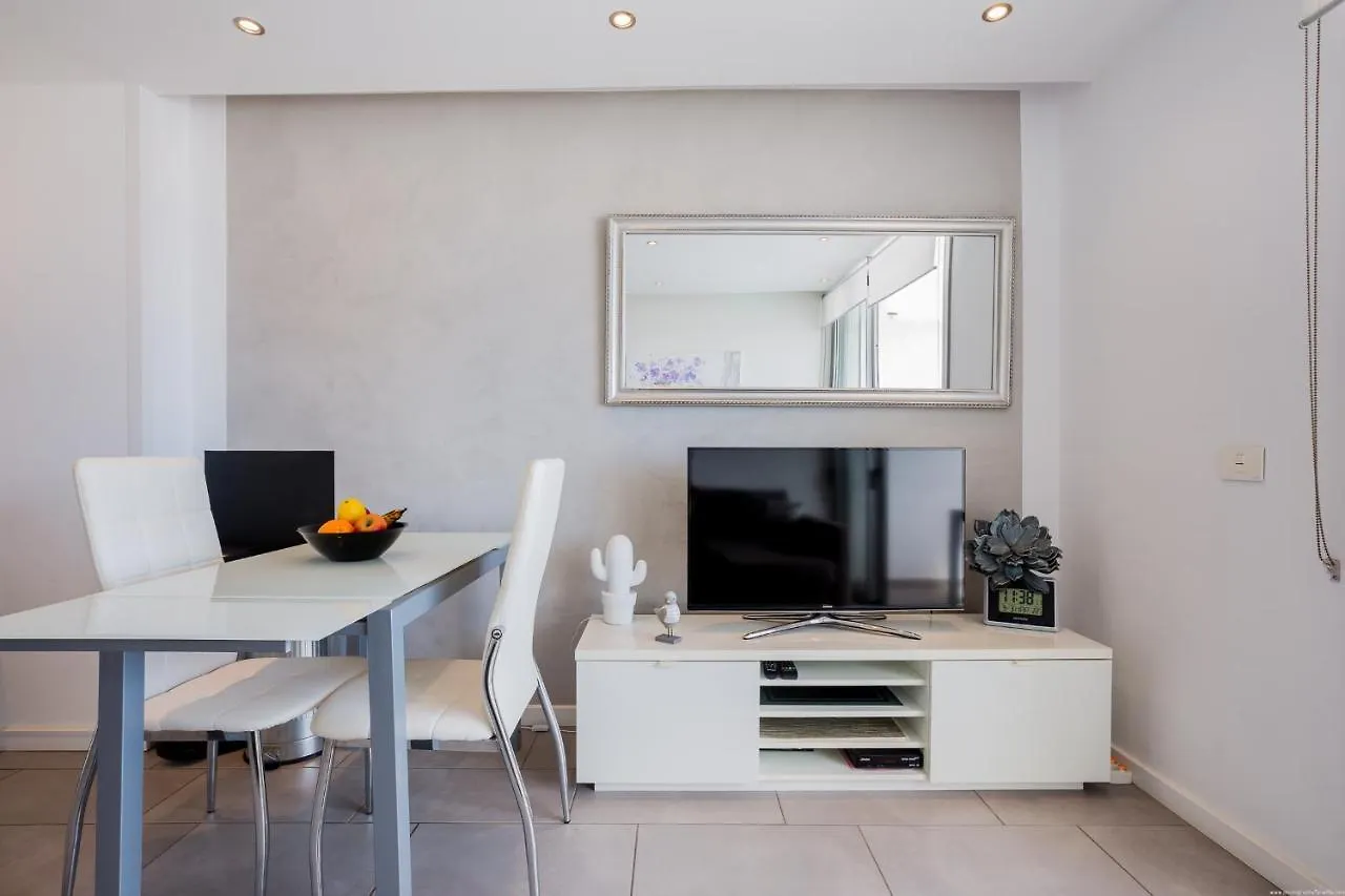 Appartement Go2Tenerife Apart'Vista Top Floor & Amazing Sea View à Playa de las Américas